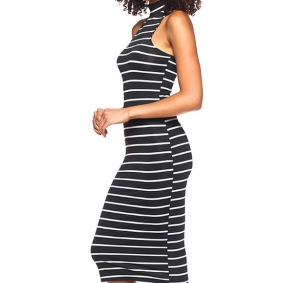 Dresses & Skirts - ☺ Bodycon Dress Black White Stripe Midi